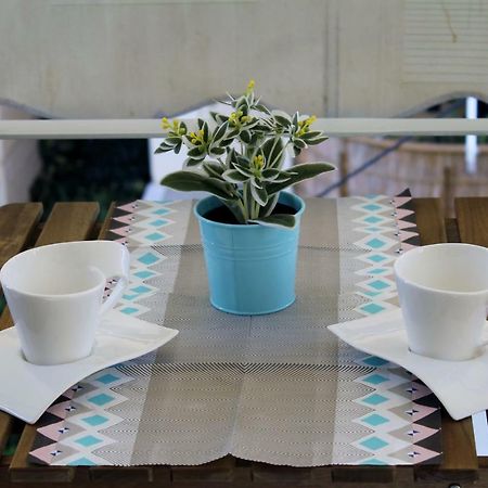 Cozy Studio Apartment In Pireus Екстер'єр фото
