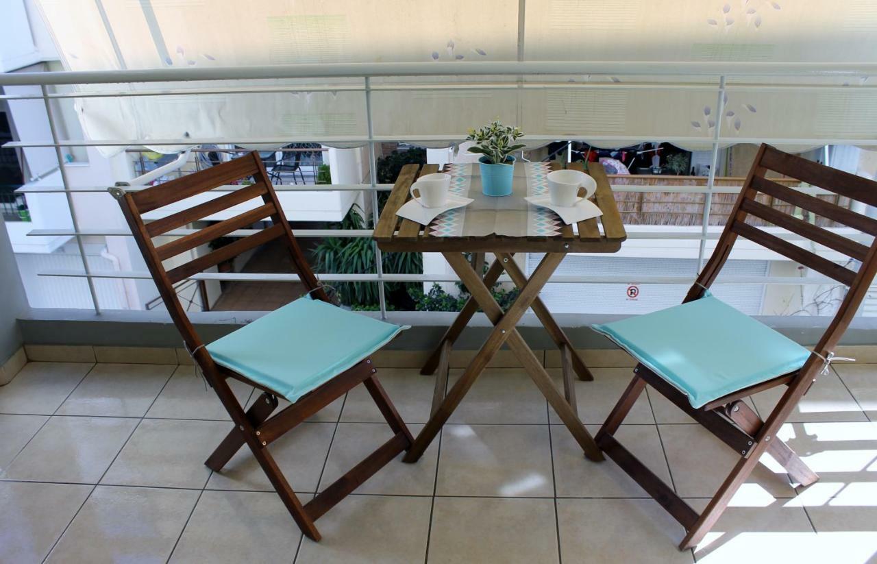 Cozy Studio Apartment In Pireus Екстер'єр фото